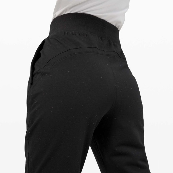 Lululemon LA Warm Down High-Rise Jogger in Black - Picture 3 of 8